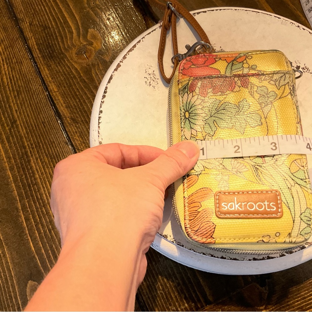 Sakroots Multicolor Floral Crossbody Wallet - Picture 7 of 8